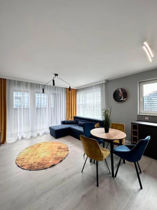 New Apart - Next To Sky Tower Apartman Wrocław Kültér fotó